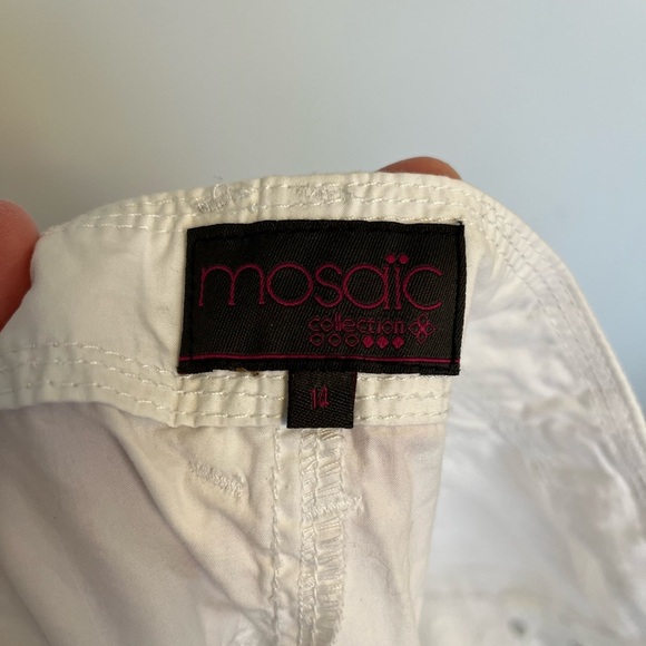 5/20$ Mosaic Women's White Casual Shorts size 14 - Picture 4 of 6